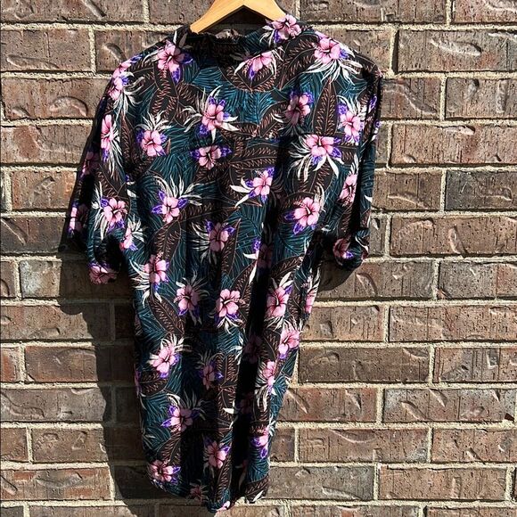 Empyre Men’s Floral Hawaiian Island Summer Button Up Collar Shirt Black and Pink - Picture 8 of 13